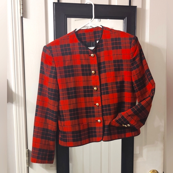 Liz Claiborne Jackets & Blazers - VINTAGE Liz Claiborne Red & Black Crop Jacket W/Gold Buttons & Pockets-Holiday